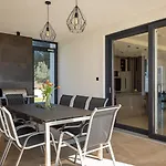 Modern Gloria With Pool In Vabriga וילה Tar-Vabriga