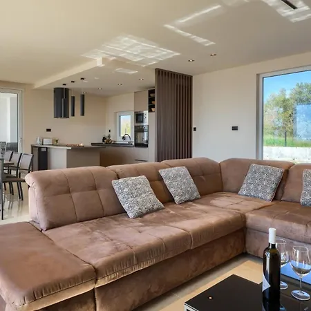 Вилла Modern Gloria With Pool In Vabriga Тар