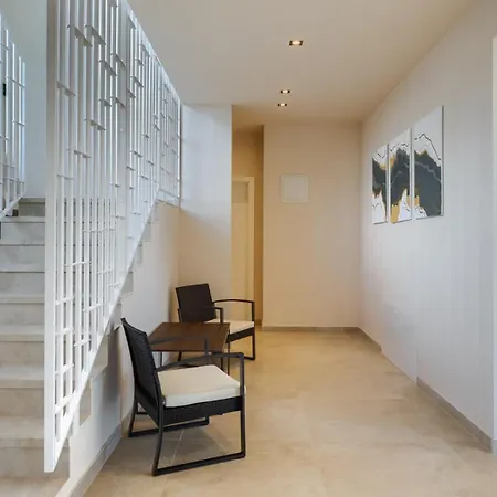 Modern Gloria With Pool In Vabriga