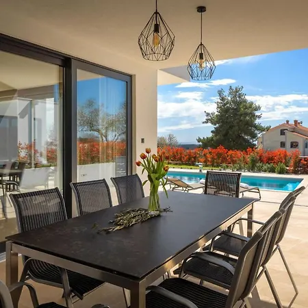 Modern Gloria With Pool In Vabriga * Tar-Vabriga