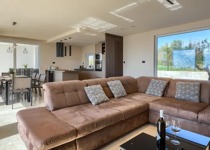 Villa Modern Gloria With Pool In Vabriga Tar-Vabriga