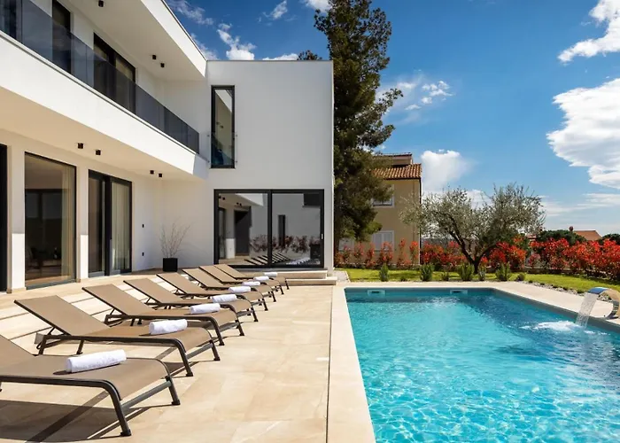 Modern Gloria With Pool In Vabriga Villa Tar-Vabriga